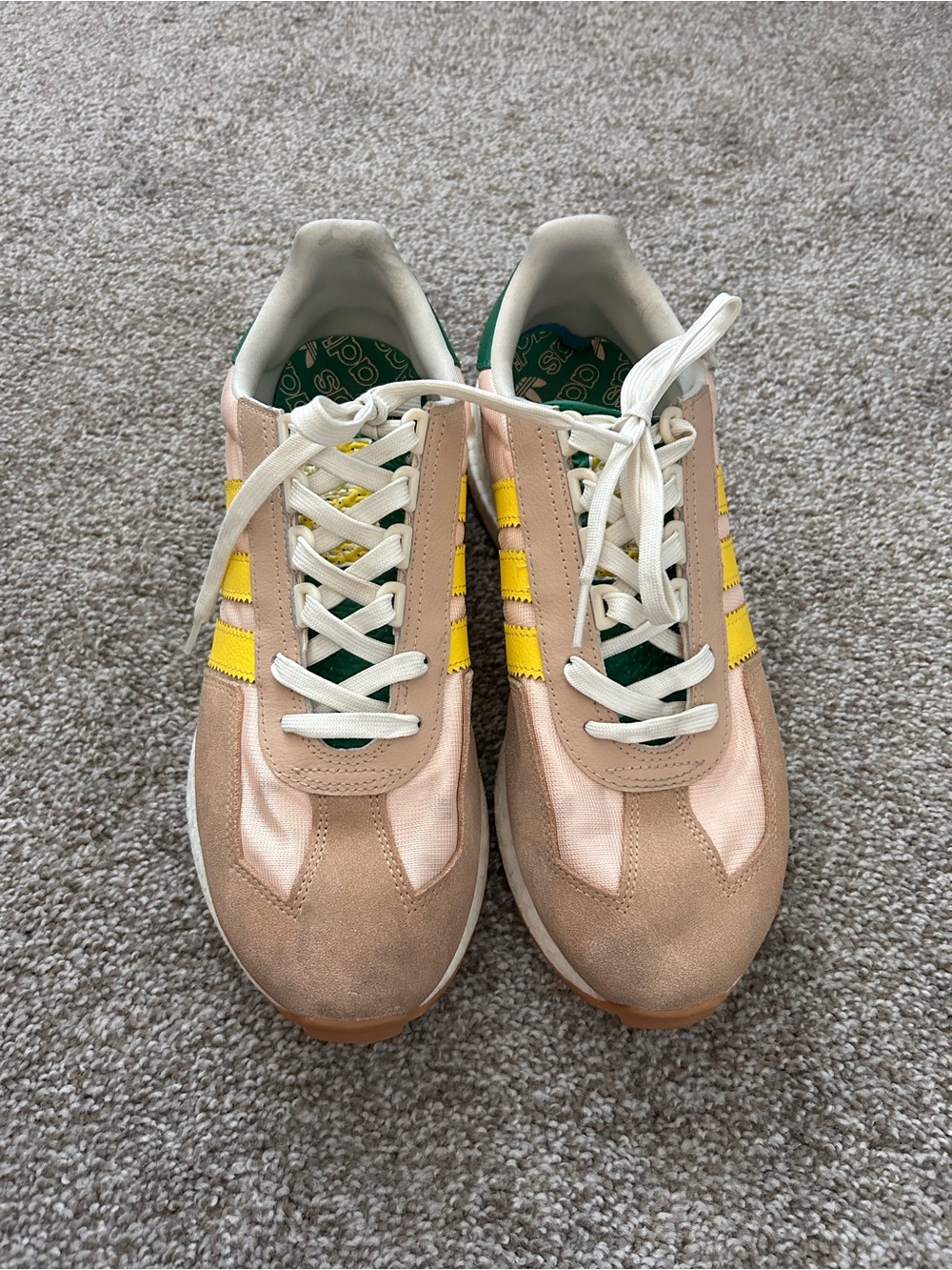 Adidas Retropy E5 Sneakers Men’s Size 10.5 Beige and Yellow Retro-Inspired